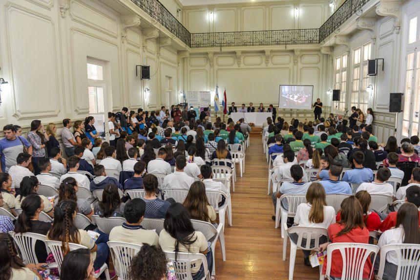 Este lunes se realizará la presentación del Senado Juvenil en Concordia