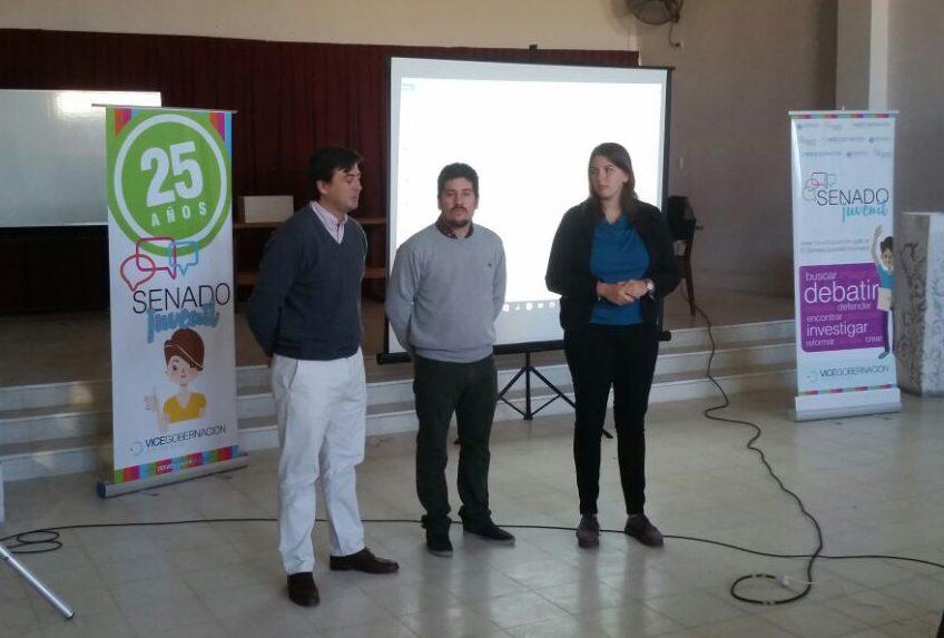 Alumnos de Gualeguay recibieron la propuesta del Senado Juvenil