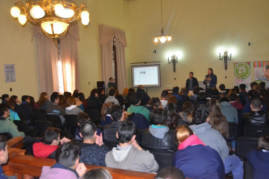 El Senado Juvenil convocó a los jóvenes de Gualeguaychú y Urdinarrain