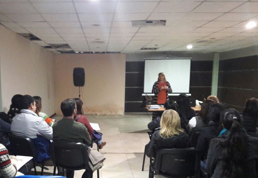 Docentes de Concordia se capacitaron en técnicas legislativas
