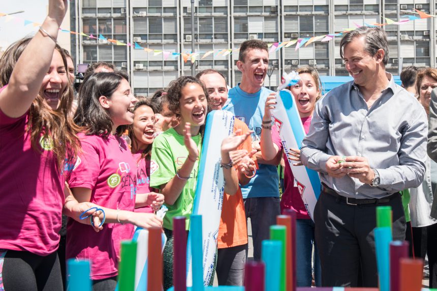 Bahl festejó los 25 años del Senado Juvenil con jóvenes de toda la provincia