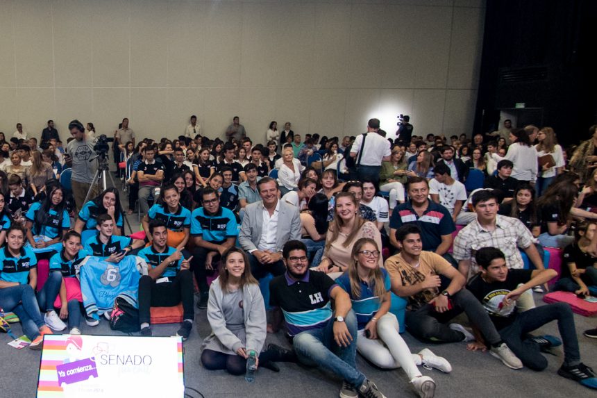 Bahl: «Desde este espacio pueden transformar su lugar en el mundo»
