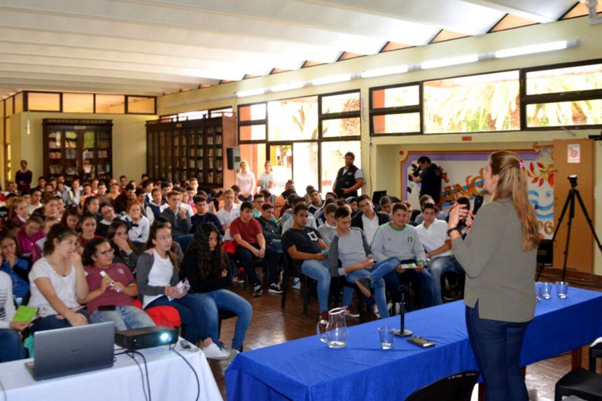 El Senado Juvenil recorre las escuelas presentando su propuesta