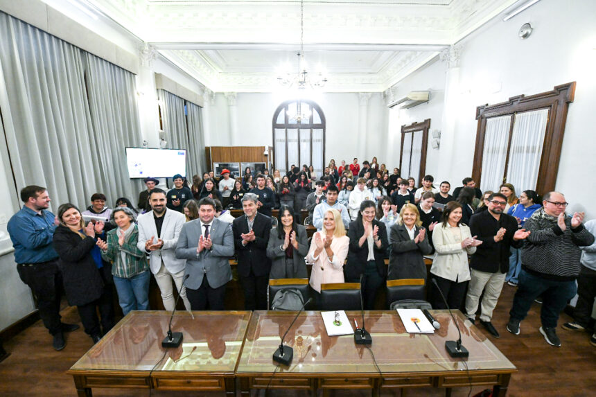 Continúan las instancias departamentales del Senado Juvenil 2025