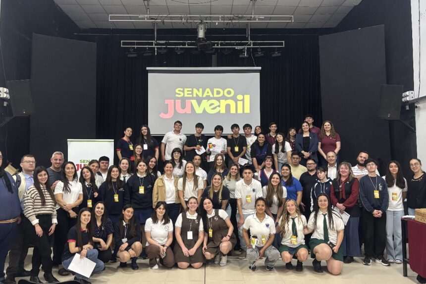 Más de 150 estudiantes participaron de las instancias departamentales del Senado Juvenil durante el primer mes