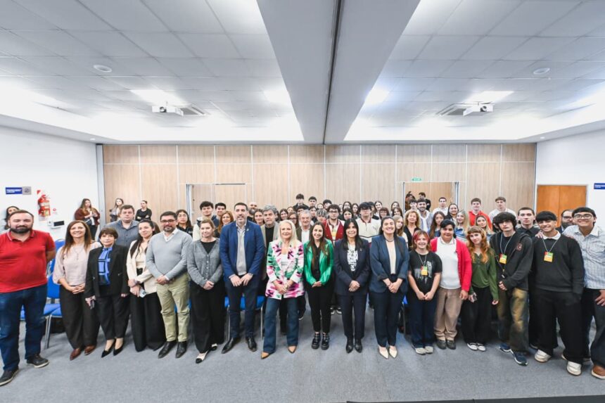 Con la presencia de la vicegobernadora, se realizó la Instancia Departamental Paraná del Senado Juvenil